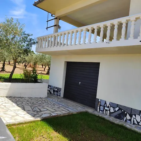 Mendes Oliva Almeida